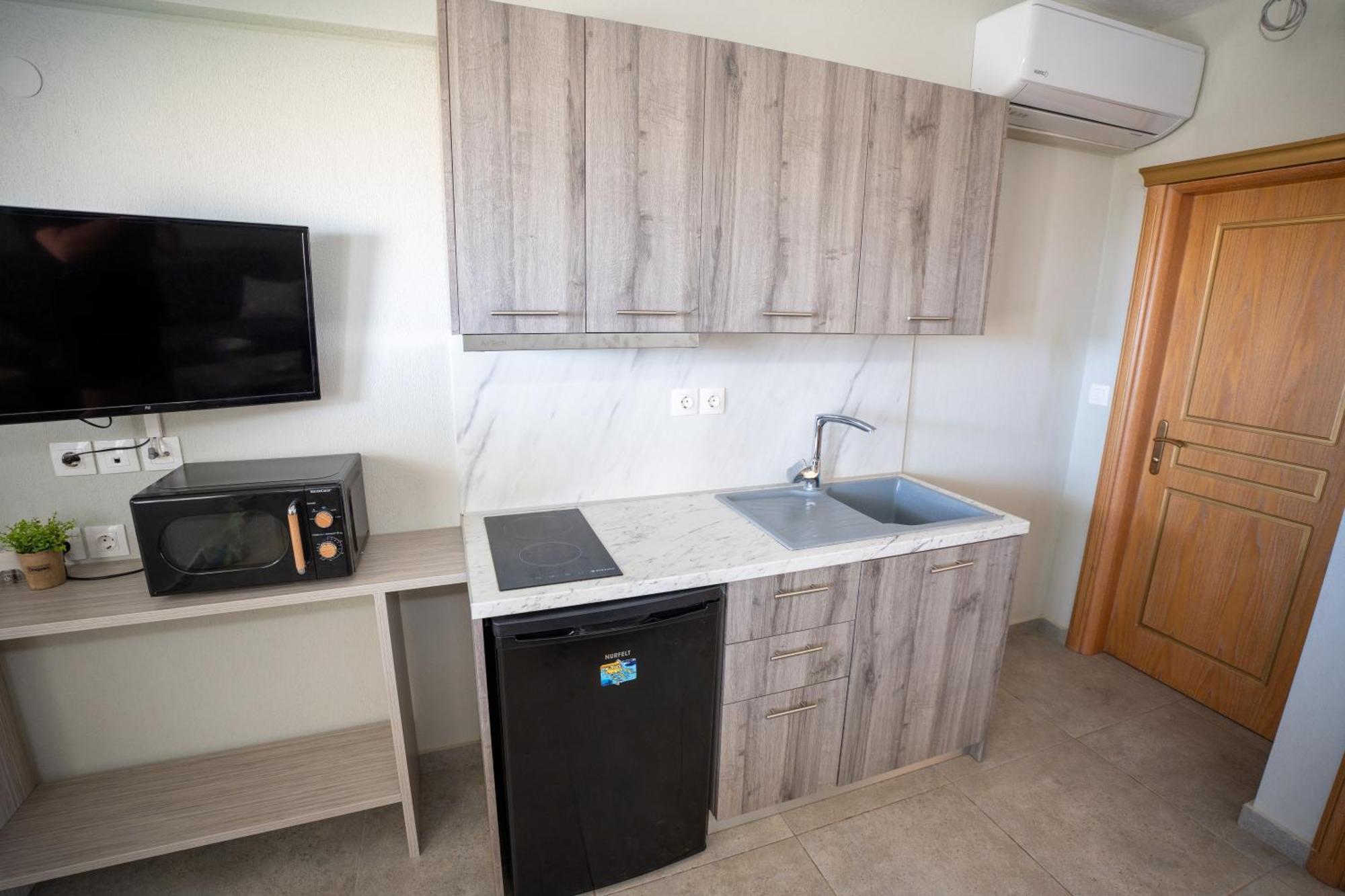Onar By The Sea Luxurious Apartments Flogita Exterior foto